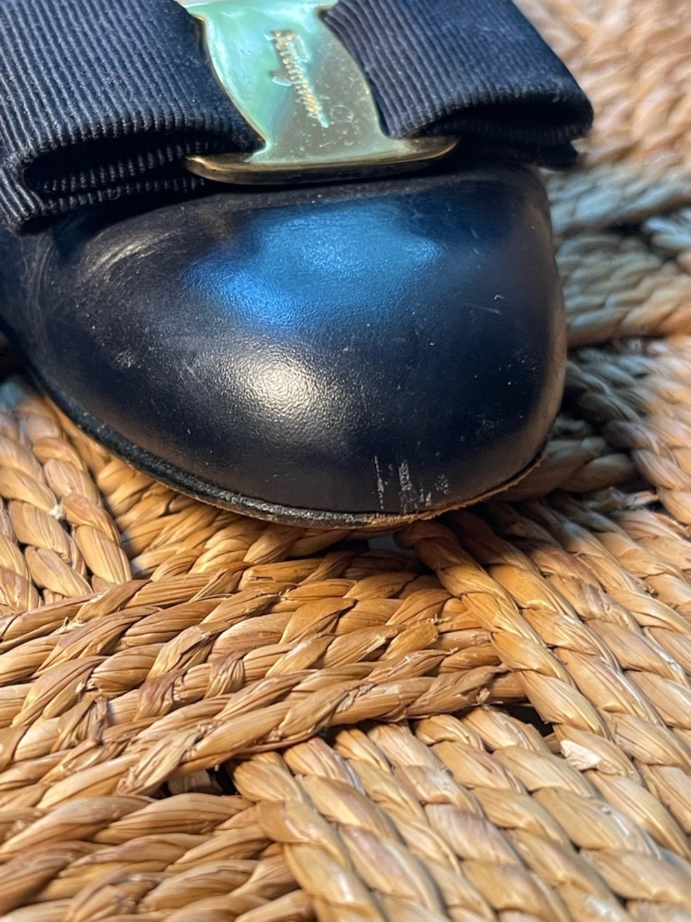Blue Salvatore Ferragamo Vera Pump with Bow and Logo Detail - Picture 3 of 6